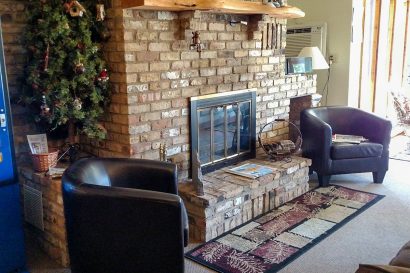 Wigwam Lodge fireplace and seating